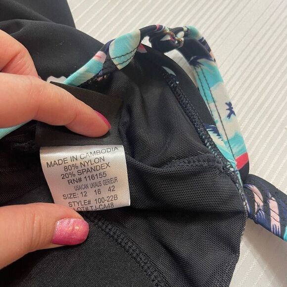 Shore Shapes One Piece Swimsuit Bathing Suit Size 12 - Picture 4 of 8